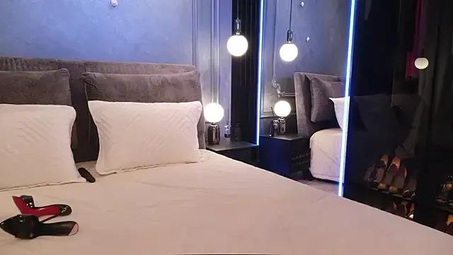 Rikka_Moore from StripChat