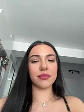 Watch outside webcam shows. Cute Free Cams.