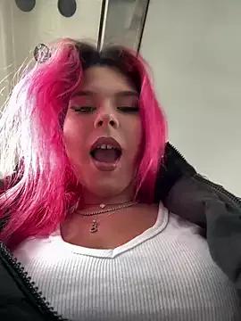 RiriRoseey from StripChat