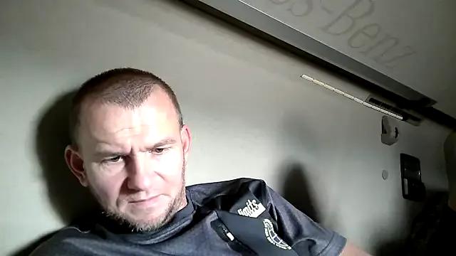 RoadDaddyXL from StripChat is Freechat