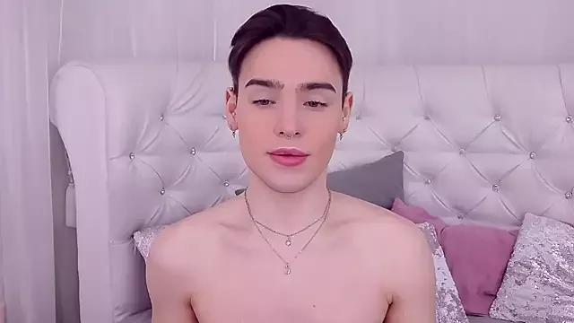 RobbyCharming from StripChat