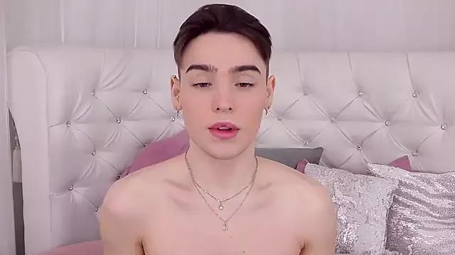 RobbyCharming from StripChat