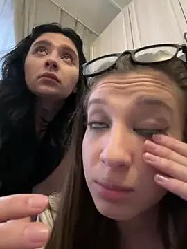 RollingGirlzzz from StripChat