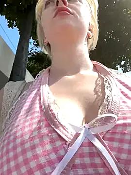 RonnieKiss from StripChat is Freechat