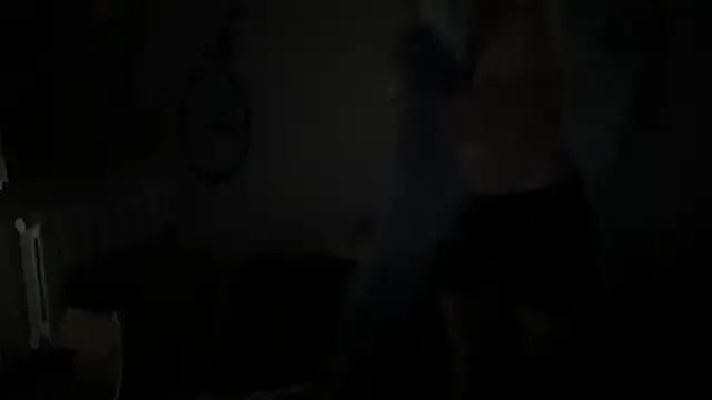 Rosea_Champagne from StripChat is Freechat