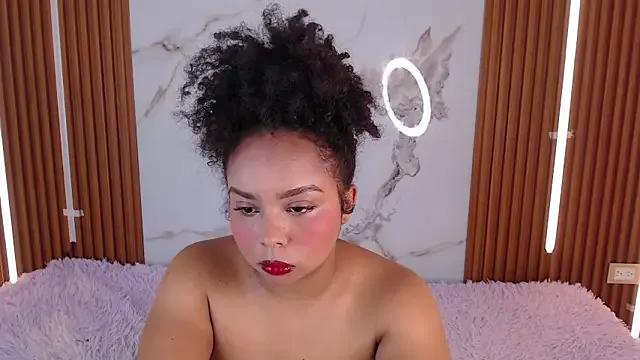 rosselyn_ from StripChat is Freechat