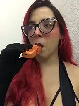 Rossi_ss1 from StripChat is Freechat