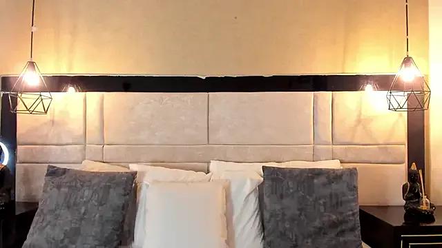 RousseWalker from StripChat is Freechat