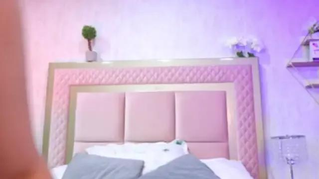 RousyBelle from StripChat is Freechat