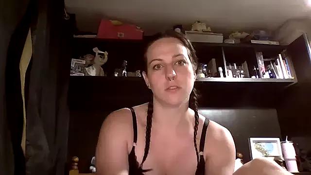 Roxy-rebelle24 from StripChat is Freechat