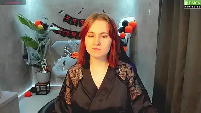 Roxy_foxi from StripChat is Freechat