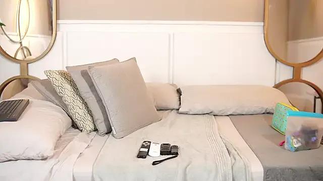 Roxy_Vega from StripChat is Freechat