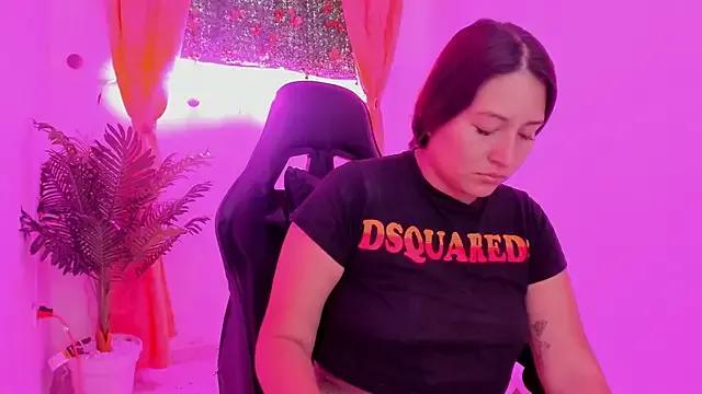 RubiDesire from StripChat is Freechat