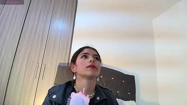 Ruby_Whispers from StripChat is Freechat