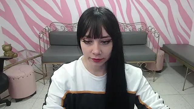 saabrina_ from StripChat is Freechat