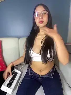 Sabrina_euphoria from StripChat is Freechat