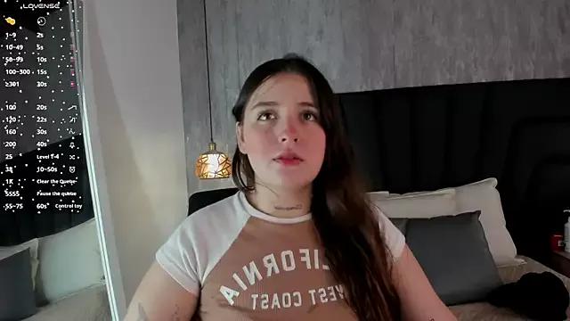 Sabrina_Lennox from StripChat is Freechat