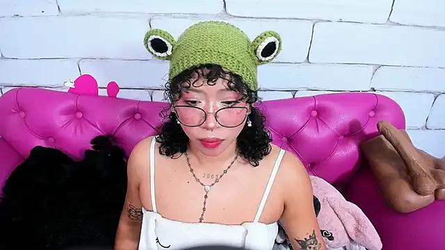 SafiroAgataaa from StripChat is Freechat