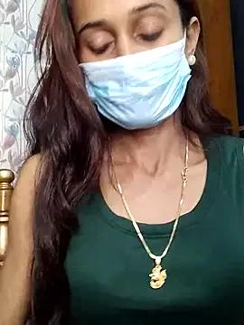 Saharaa from StripChat
