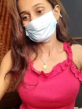 Saharaa from StripChat