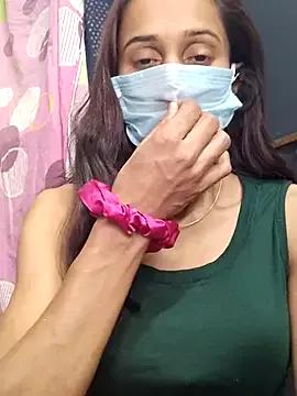 Saharaa from StripChat