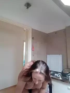 saharaheiss from StripChat