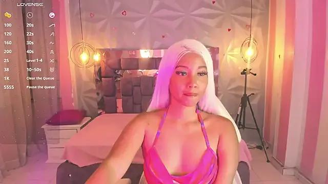 Saloome_collins from StripChat is Freechat