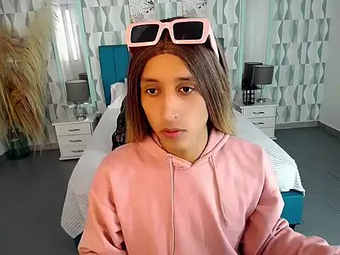 samantha_bliss from StripChat is Freechat