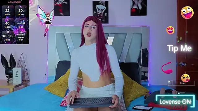 Samantha_Rusell from StripChat is Freechat