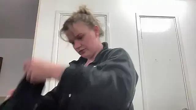 samanthaalice from StripChat