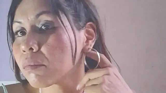 SamiiBigboobs from StripChat is Freechat