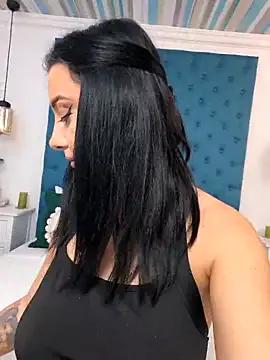 SandraSilver from StripChat is Freechat