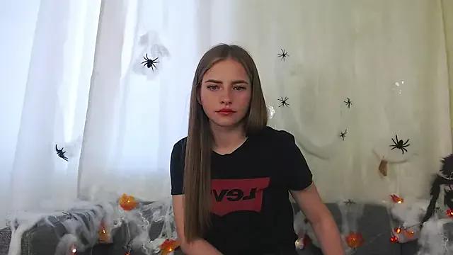 Sansa_Dream from StripChat is Freechat