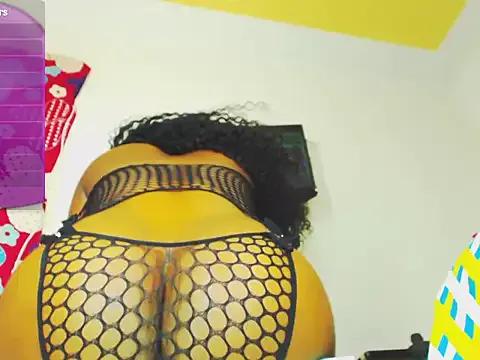 Sara_hot12112 from StripChat is Freechat