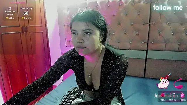 Sara_Moon_18 from StripChat is Freechat