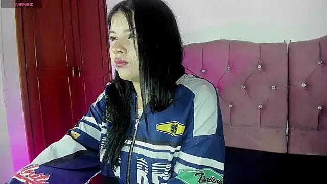 Sara_Moon_18 from StripChat