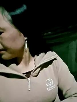 Sara_pusyy from StripChat is Freechat