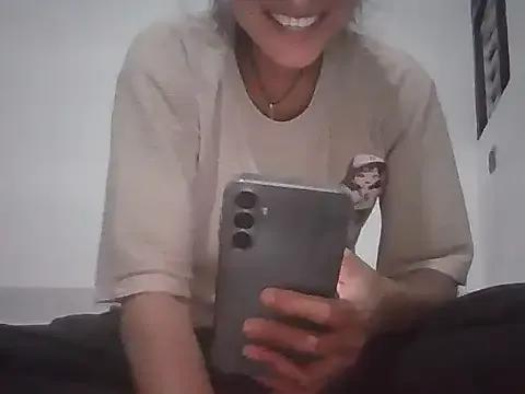 Sara_Singh from StripChat is Freechat