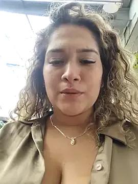 Sara_smiiith211 from StripChat