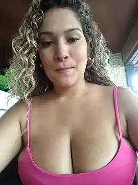 Sara_smiiith211 from StripChat
