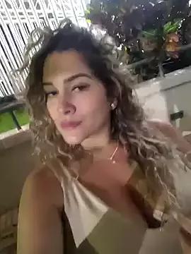 Sara_smiiith211 from StripChat