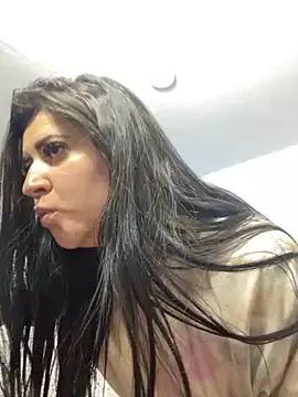 saraaa__ from StripChat is Freechat