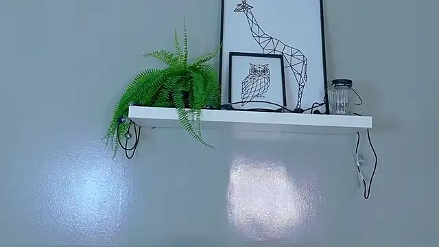 SarahEvans___ from StripChat is Freechat