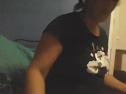 sarahkat86 from StripChat is Freechat