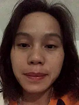 Sarahkiu from StripChat is Freechat