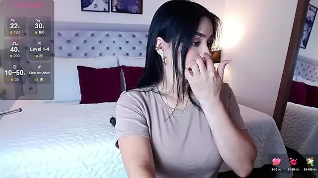 sarascottt from StripChat