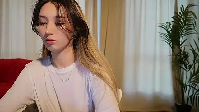 Sarasuo1 from StripChat is Freechat