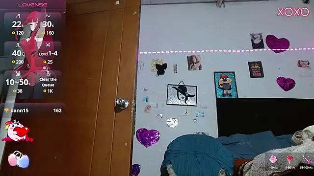 Saray_extrovert_ from StripChat