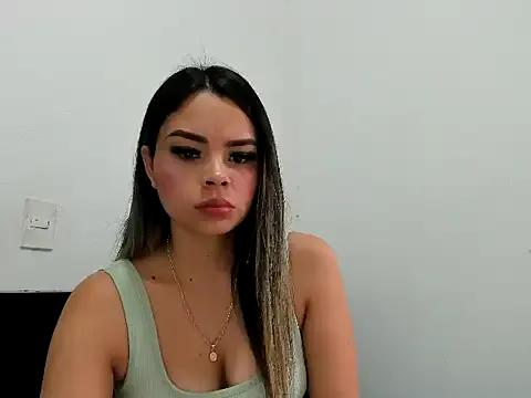 sarita-moree from StripChat is Freechat