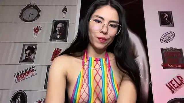 sasha_jonne from StripChat is Freechat